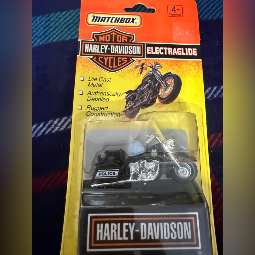 Matchbox Harley-Davidson Motorcycles Electraglide Police F29